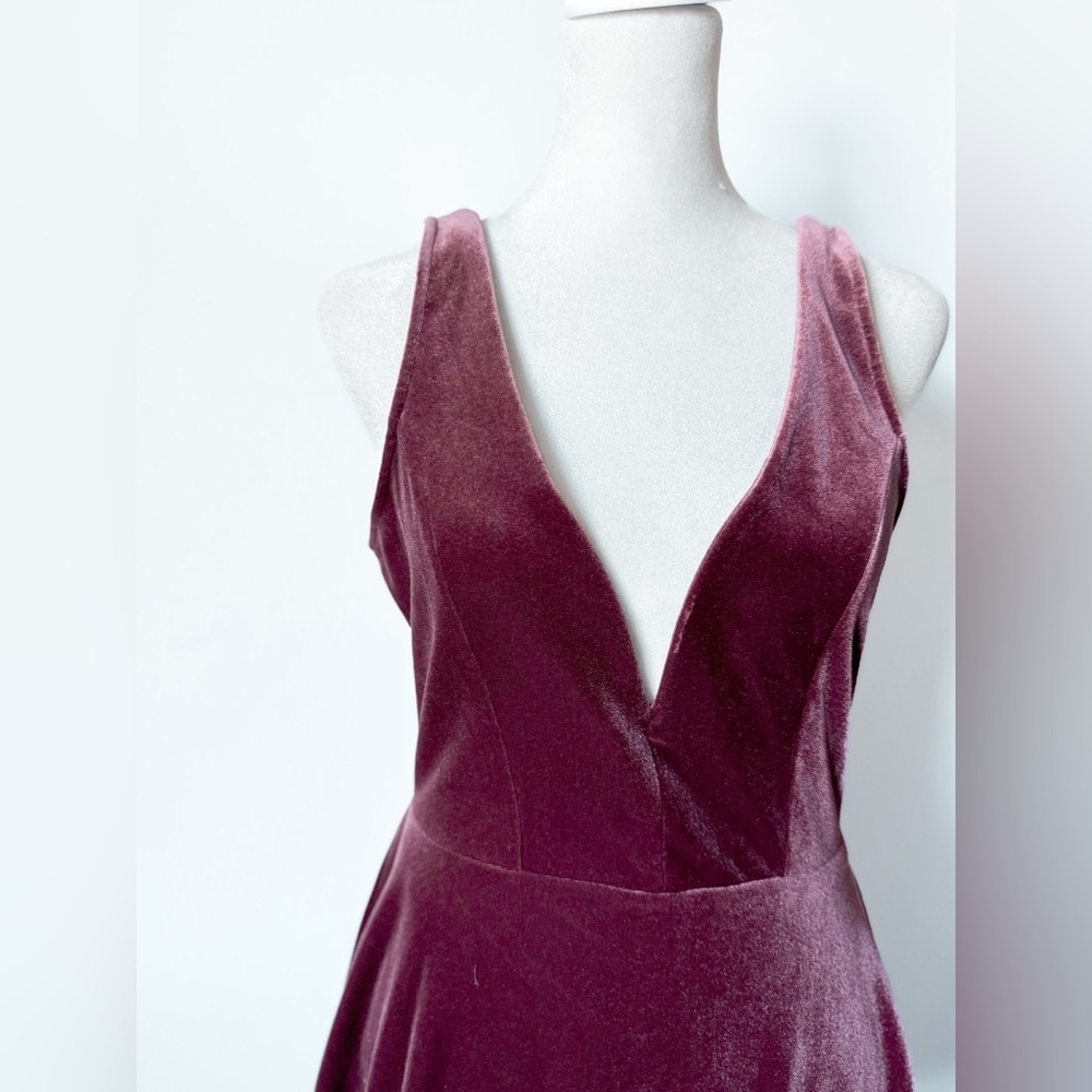 Express Velvet Skater Dress - Picture 2 of 5